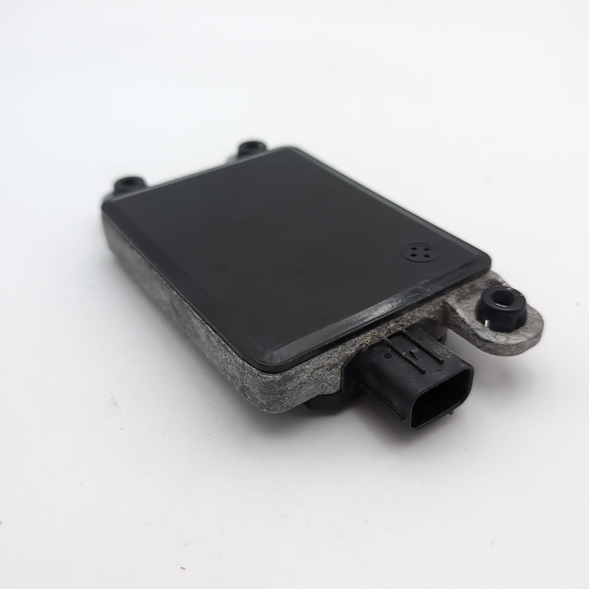 2022 2023 2024 Rivian R1S R1T Front Cruise Distance Radar Sensor PT00002001-E