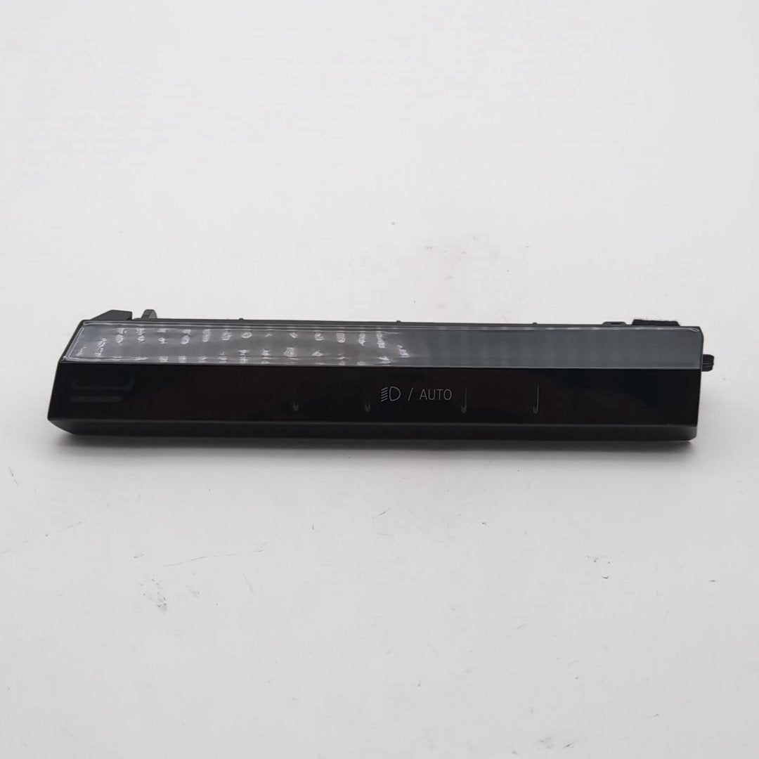 2024 - 2026 BMW i5 530i G60 Front Left Driver Light Control Climate Touch Panel