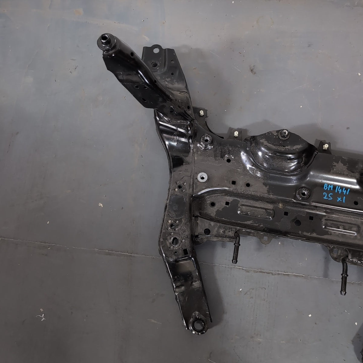 2023 2024 2025 BMW X1 U11 Front Subframe Chassis Cross Member Support 8836336