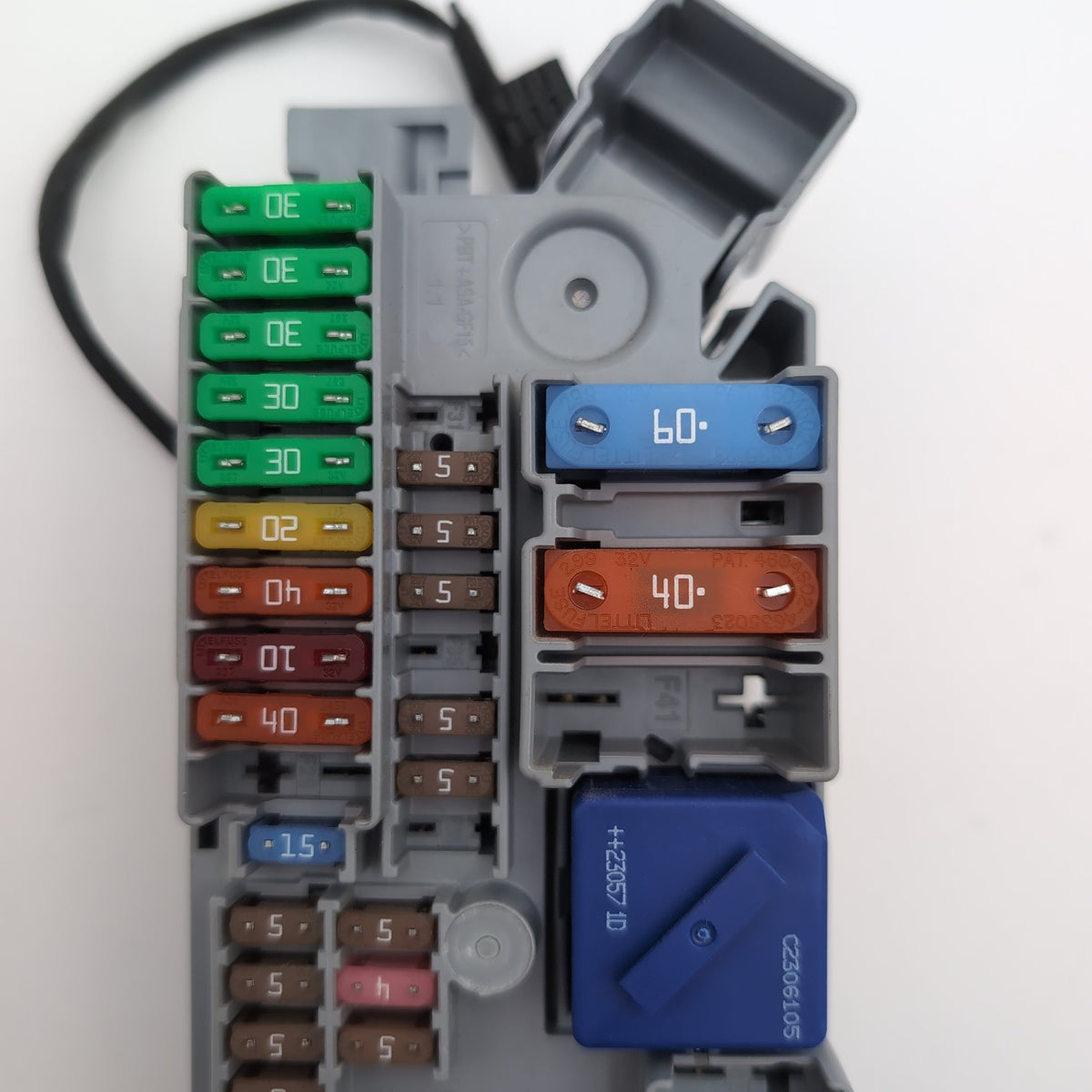 2019 - 2026 BMW X5 X6 X7 XM G20 G26 G42 G87 M3 Front Power Distribution Fuse Box