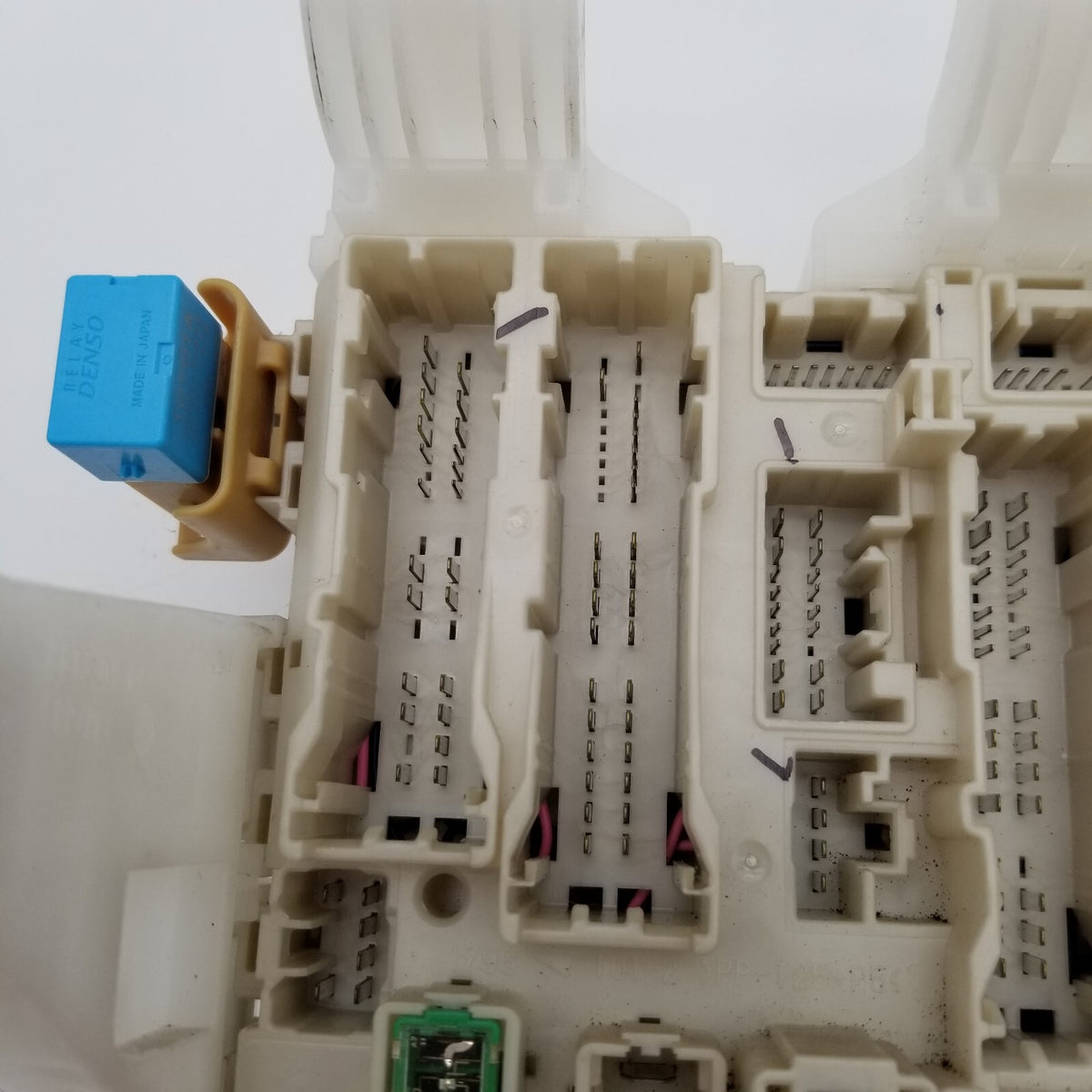 2004- 2009 Fits Toyota Prius Interior Under Dash Relay Fuse Box 82730-47300