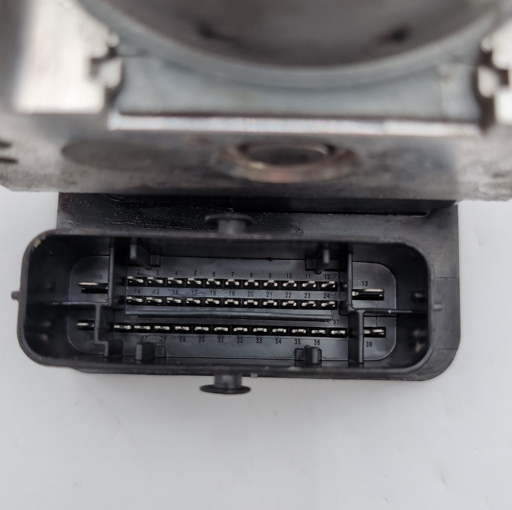 2018 2019 Volkswagen Golf S 1.8L ABS Anti Lock Brake Pump 5Q0614517EA