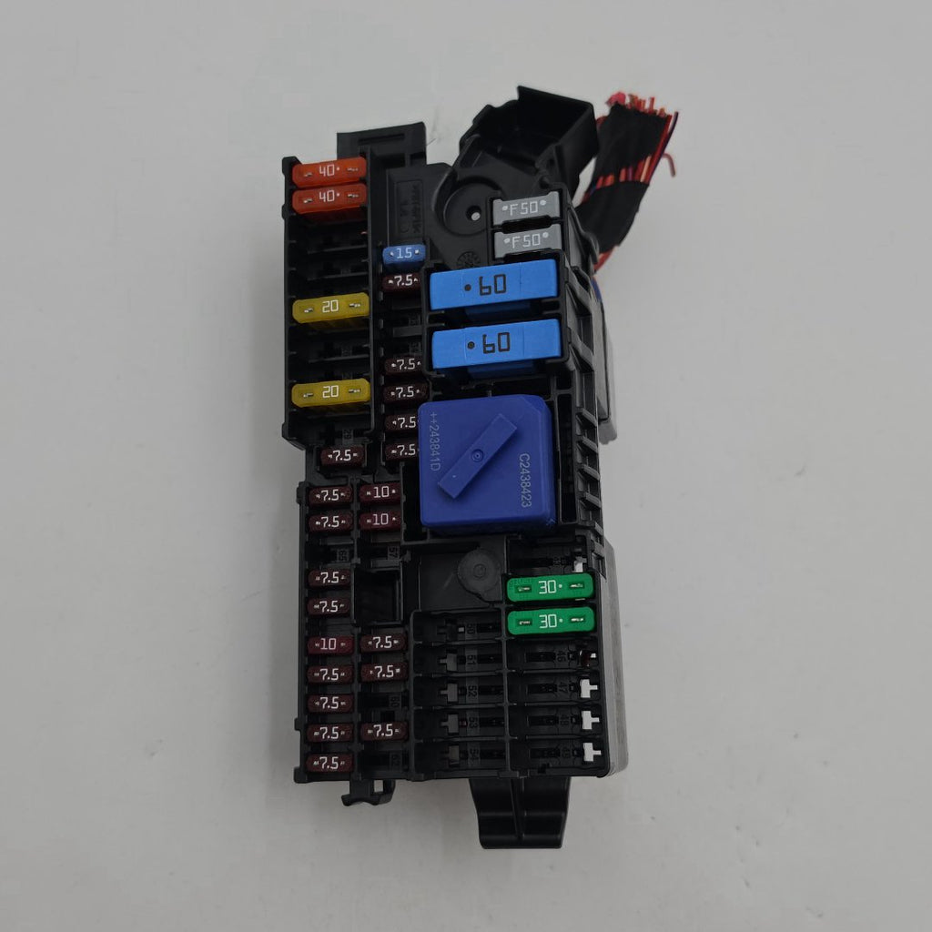2023 - 2026 BMW 530i G60 G45 G70 G90 Right Power Distribution Fuse Box 5A039C3