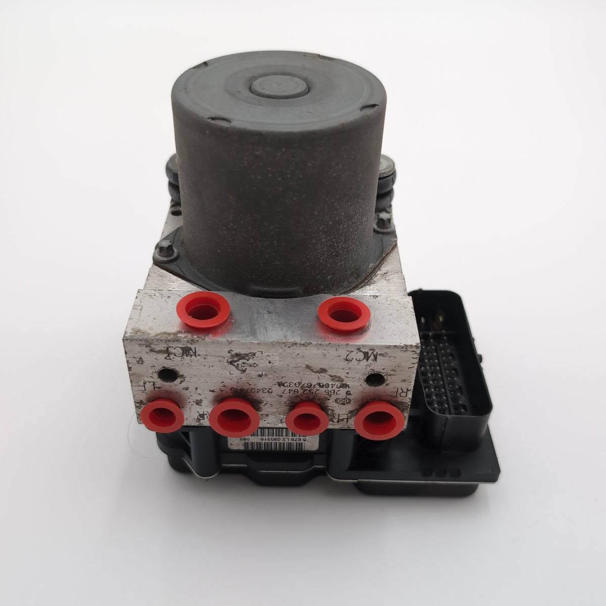2012 - 2017 GMC Acadia ABS Anti Lock Brake Pump 23407415