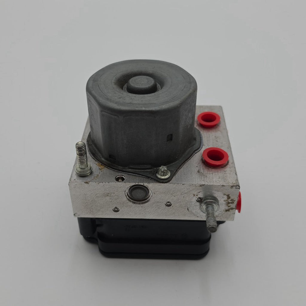 2018 Nissan Rogue 2.5L ABS Anti Lock Brake Pump 476607FW4A
