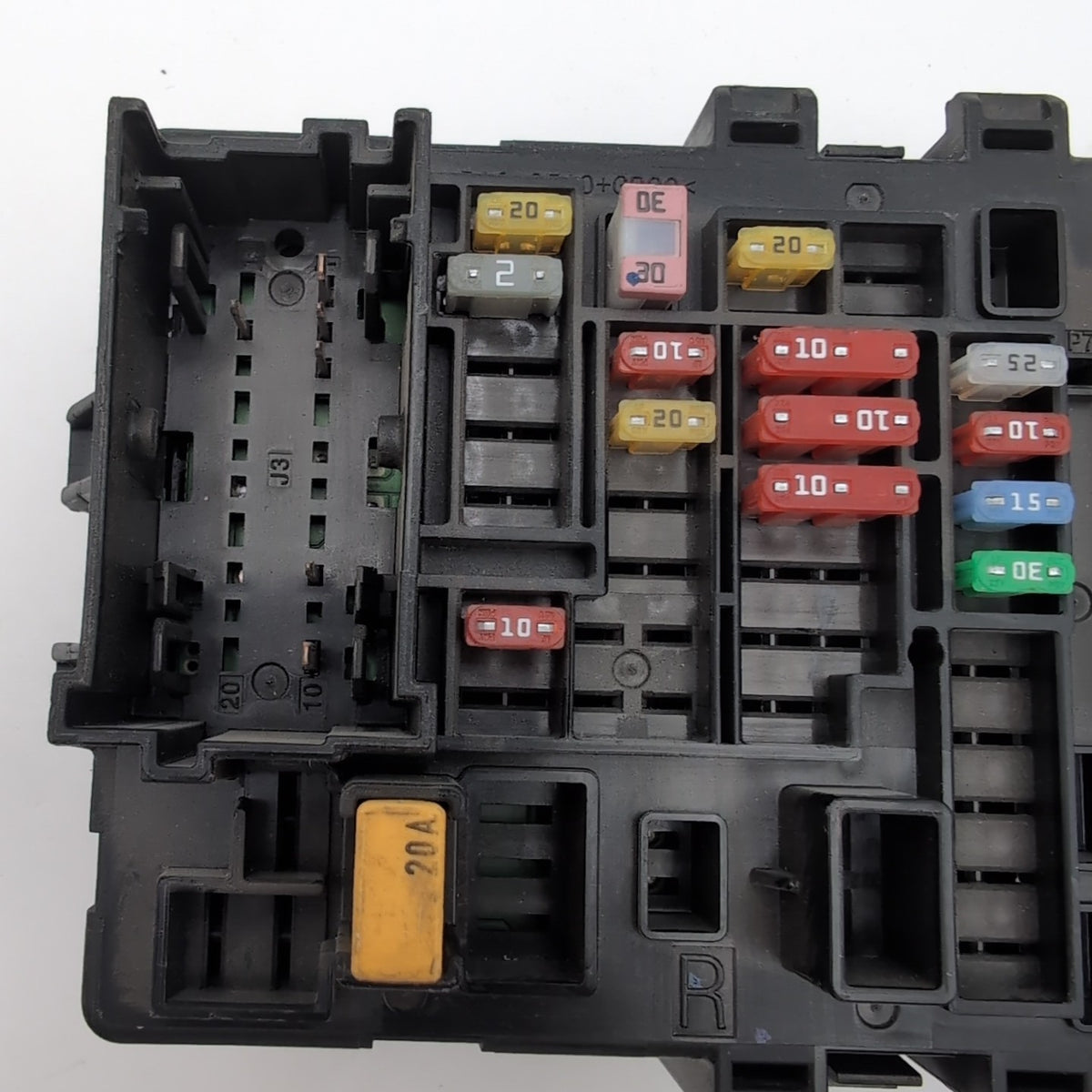 2015 2016 Cadillac Escalade Junction Fuse Box Relay OEM 22864091