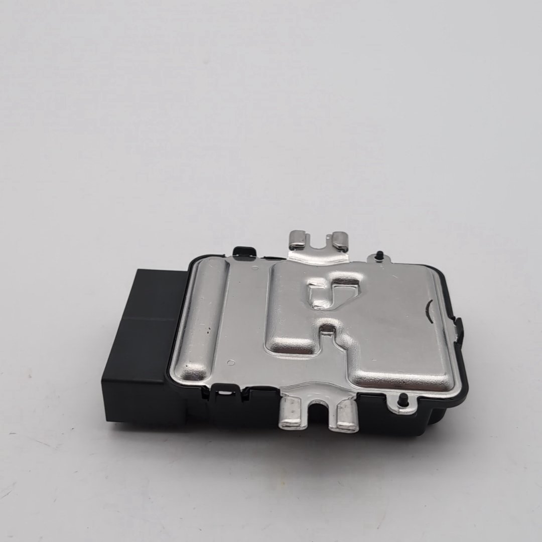 2024 - 2026 BMW 530i 540i G60 X2 X3 X5 X6 Fuel Pump Control Module 5B702D3