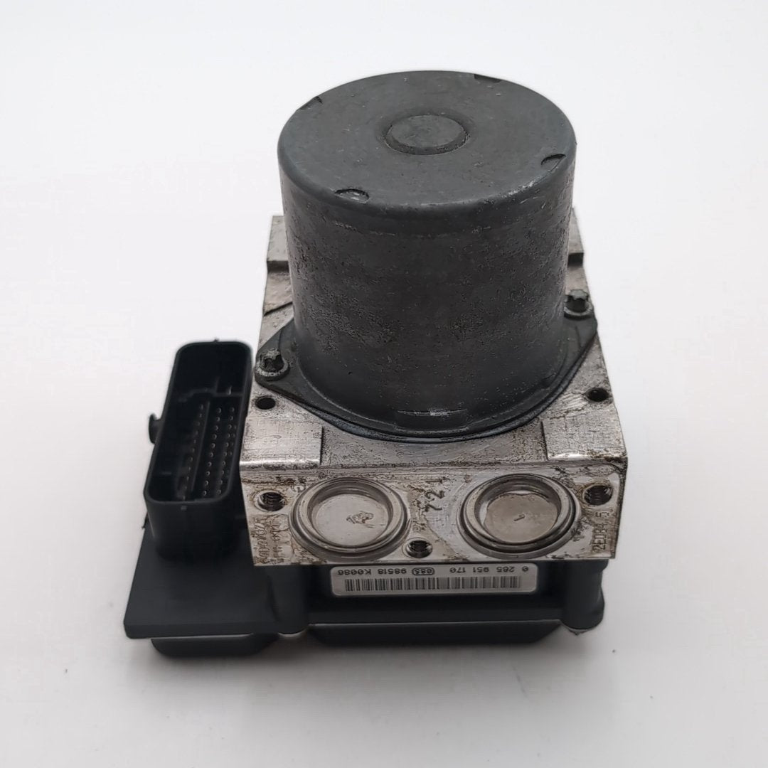 2009 2010 2011 2012 Audi A5 2.0L AWD ABS Anti Lock Brake Pump 8K0614517DA