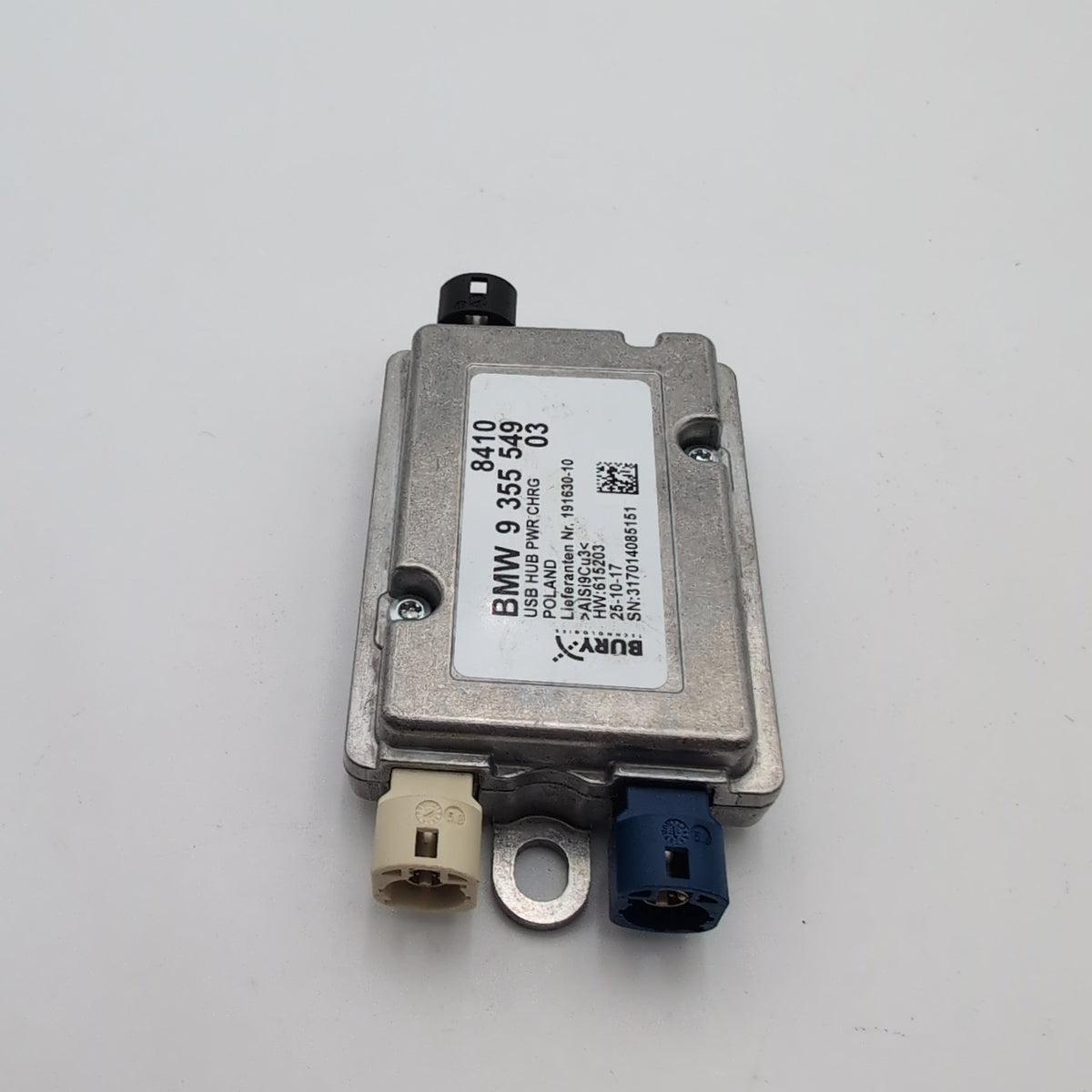 2016 - 2019 BMW 740i 750i 530i 540i USB Hub Power Charger Module 9355549
