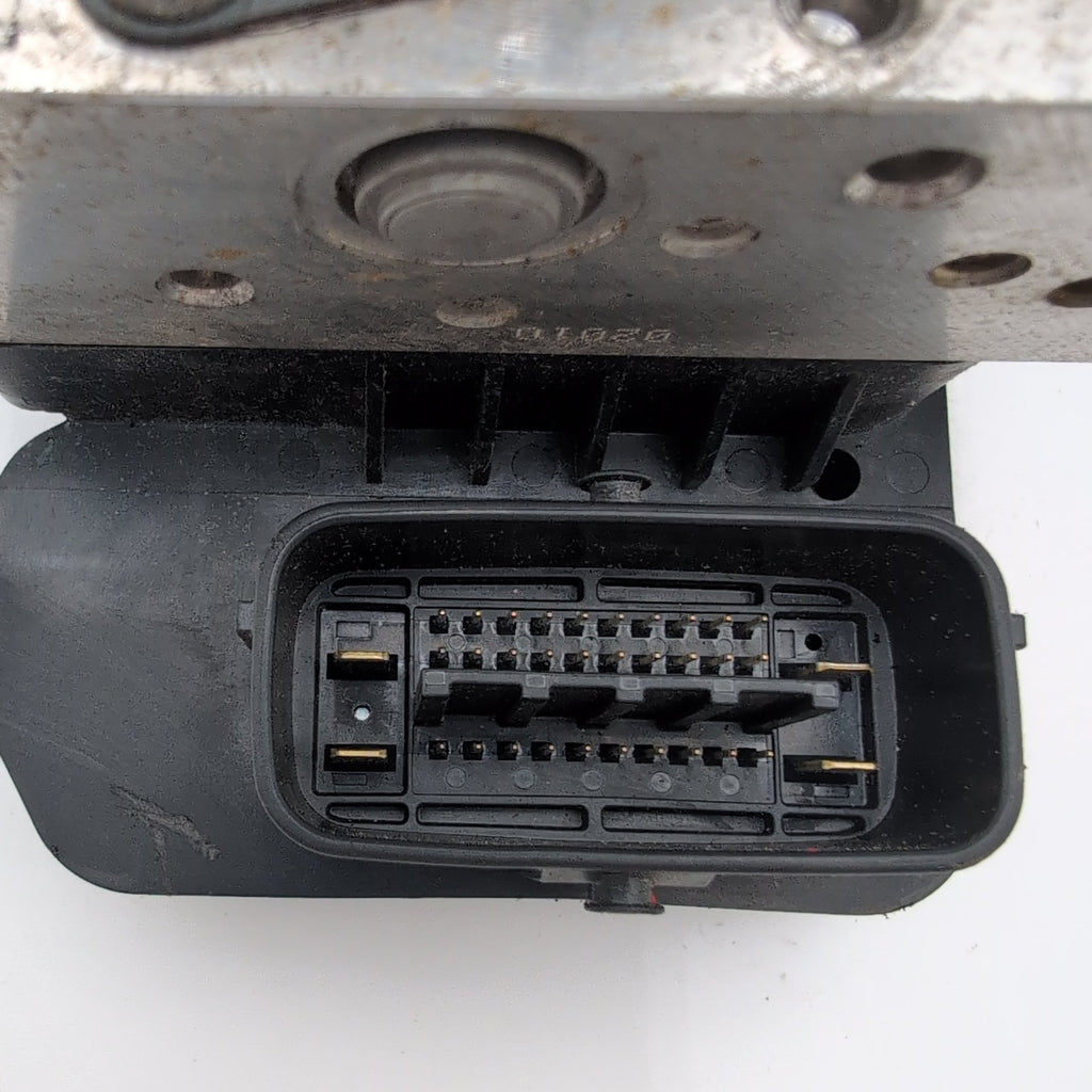 2014 2015 2016 Mazda 6 ABS Anti Lock Brake Pump Control Unit GMM4-437A0