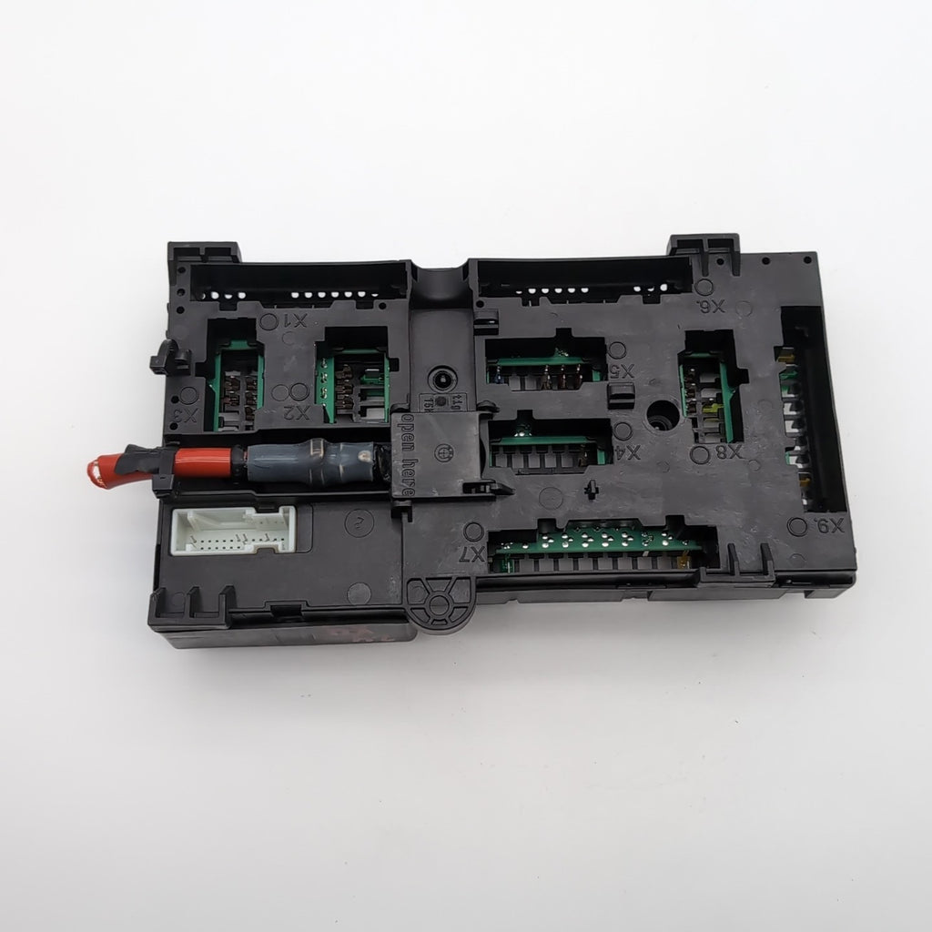 2022 2023 2024 2025 BMW X3 X4 G02 Power Distribution Fuse Box Module 5A04501