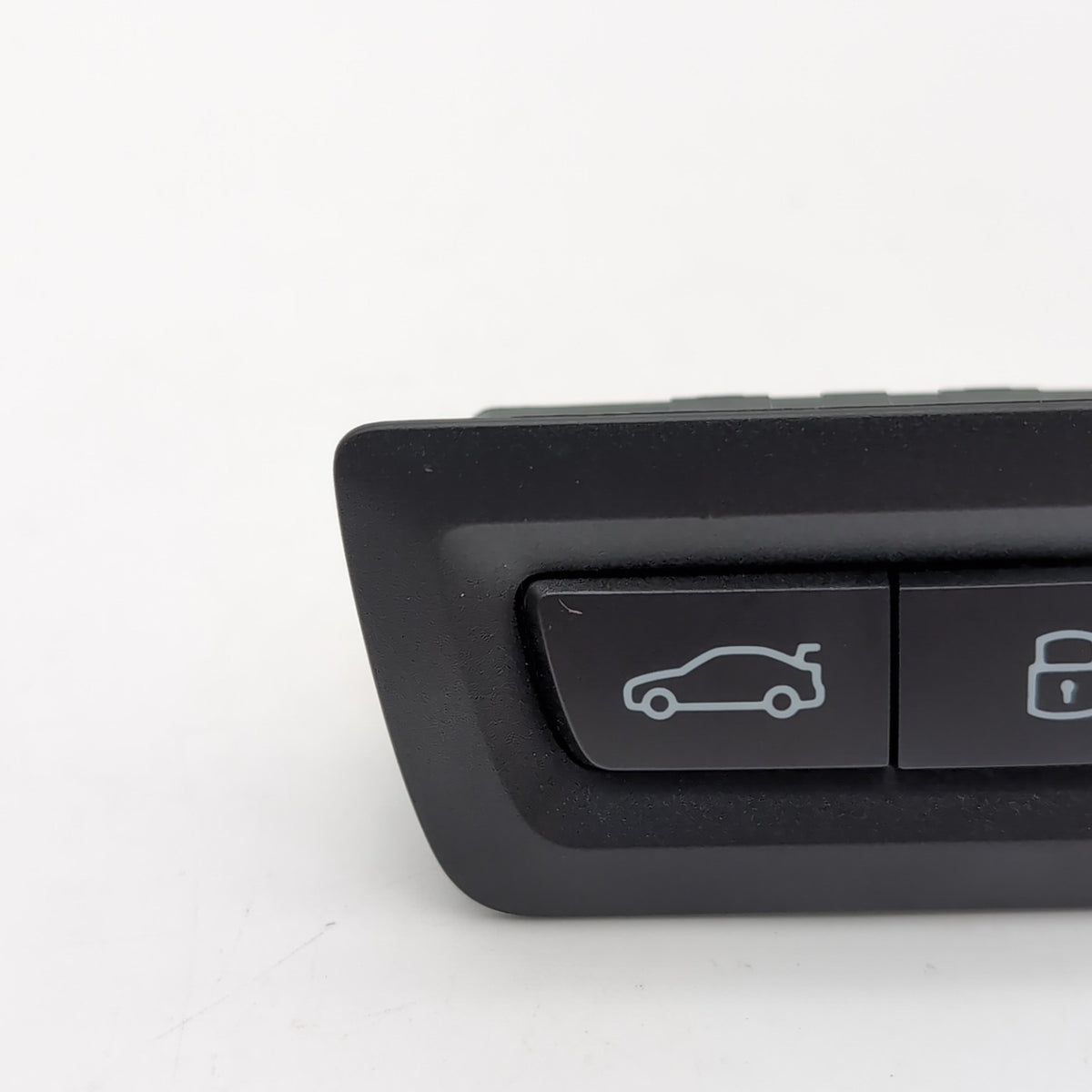 2021 - 2026 BMW 540i 530i i5 G60 M5 X1 X2 X3 Trunk Lid Tailgate Switch Button