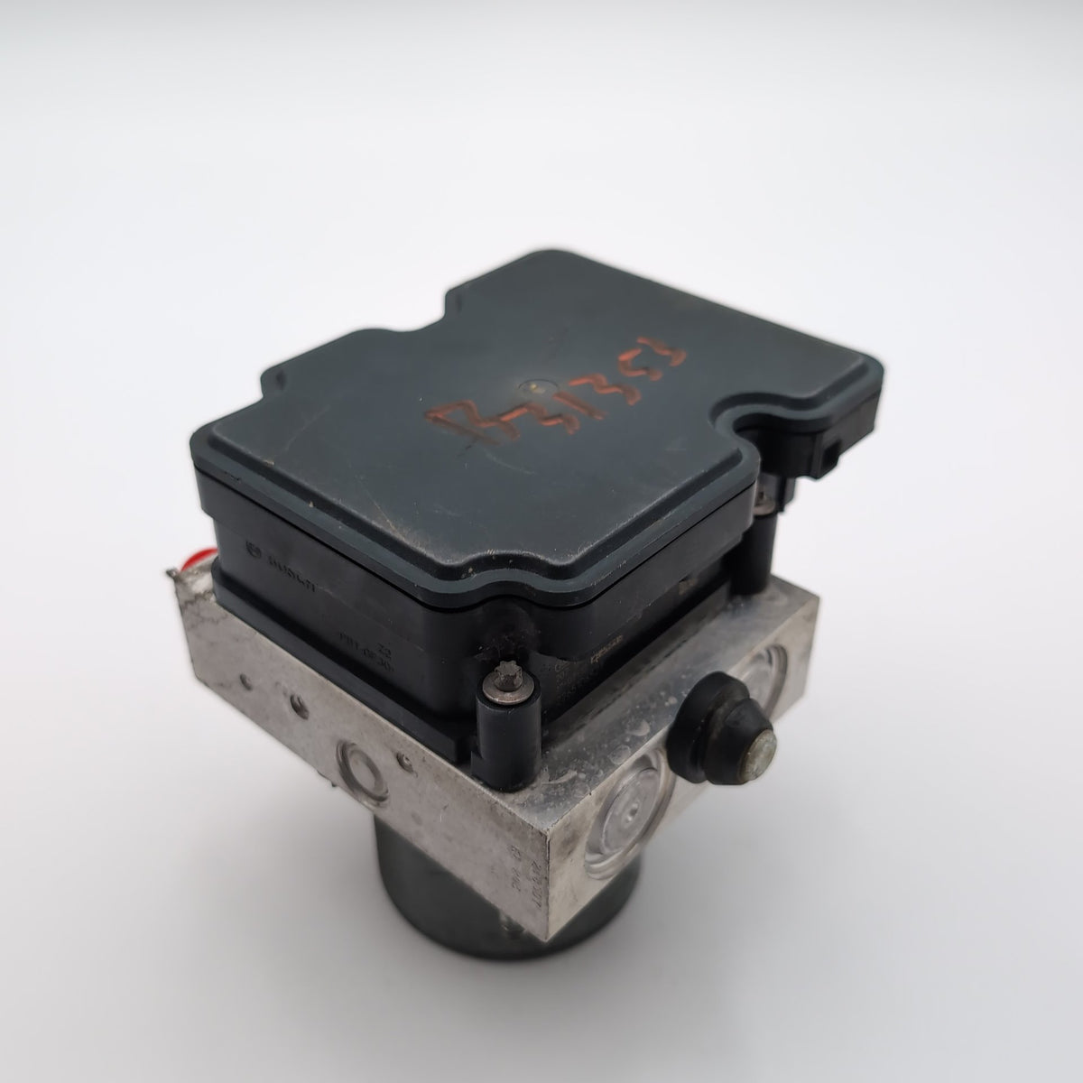 2017 Jeep Cherokee ABS Anti Lock Brake Pump Control Unit 68293541AB