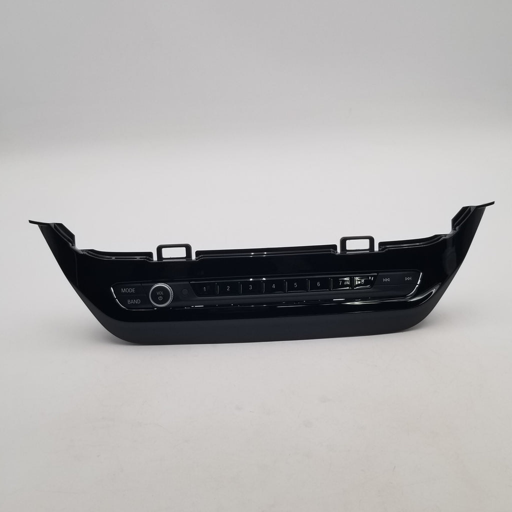BMW X3 X4 X3M X4M Center Console Radio Stereo Control Trim Panel 2022 2023 OEM