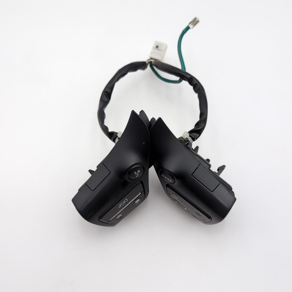 2007 2008 2009 2010 2011 Lexus GS350 Steering Wheel Audio Phone Control Switch