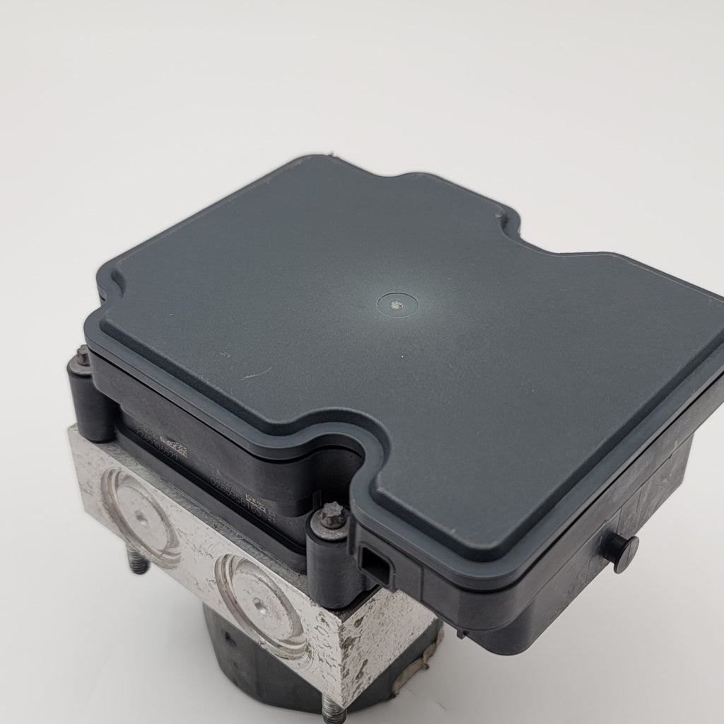 2021 2022 2023 NISSAN KICKS ABS Anti Lock Brake Pump Control Unit 47660-5R40A