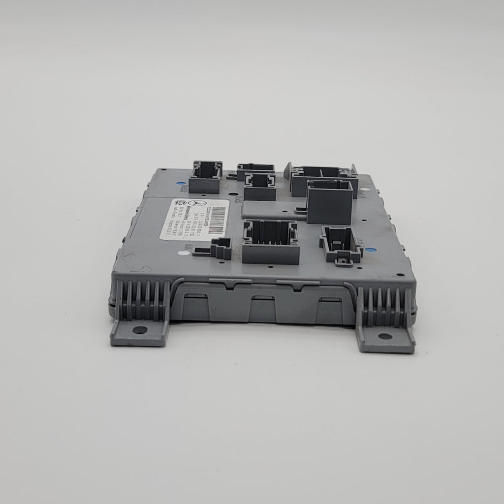 MERCEDES X253 W205 GLC63 GLC43 GLC300 SAM CONTROL MODULE UNIT OEM