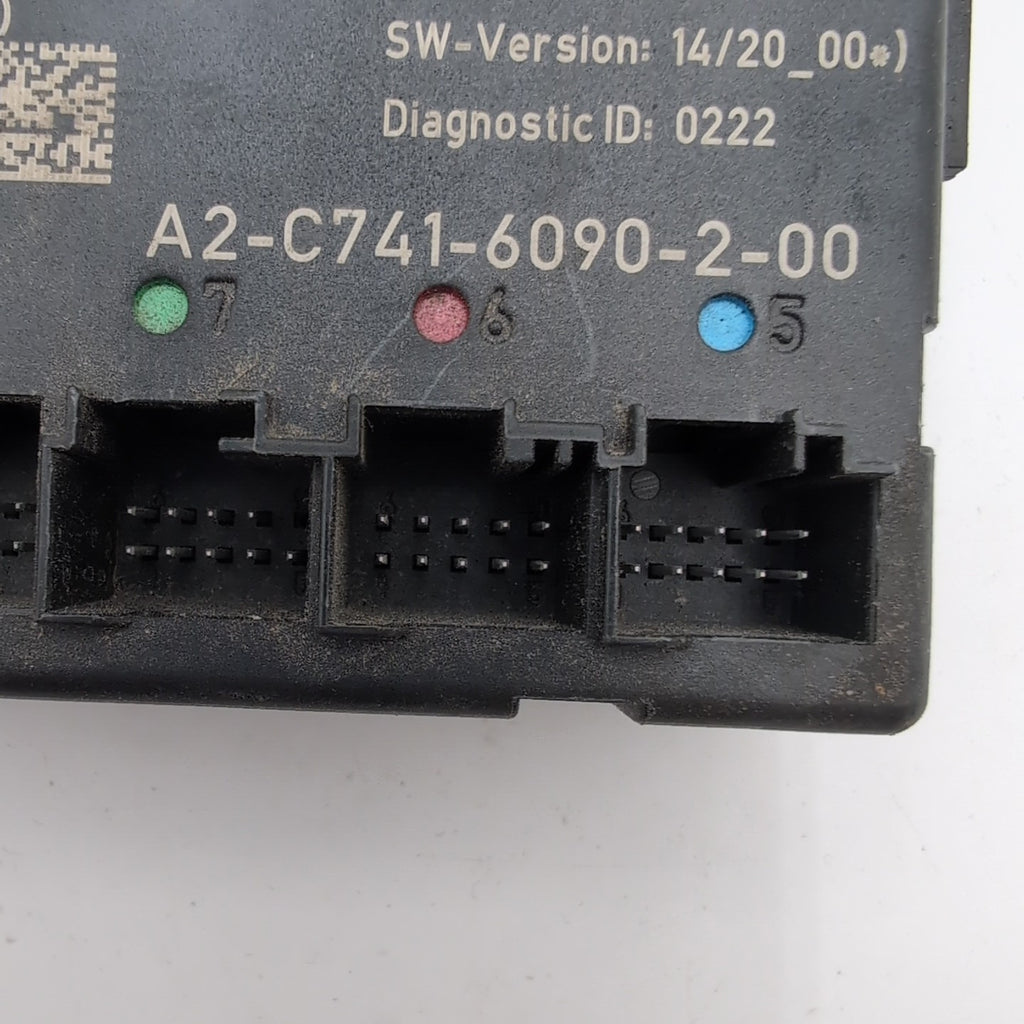 2008- 2018 Mercedes W207 E400 SLK250 Front Right Door Control Module 2129009328