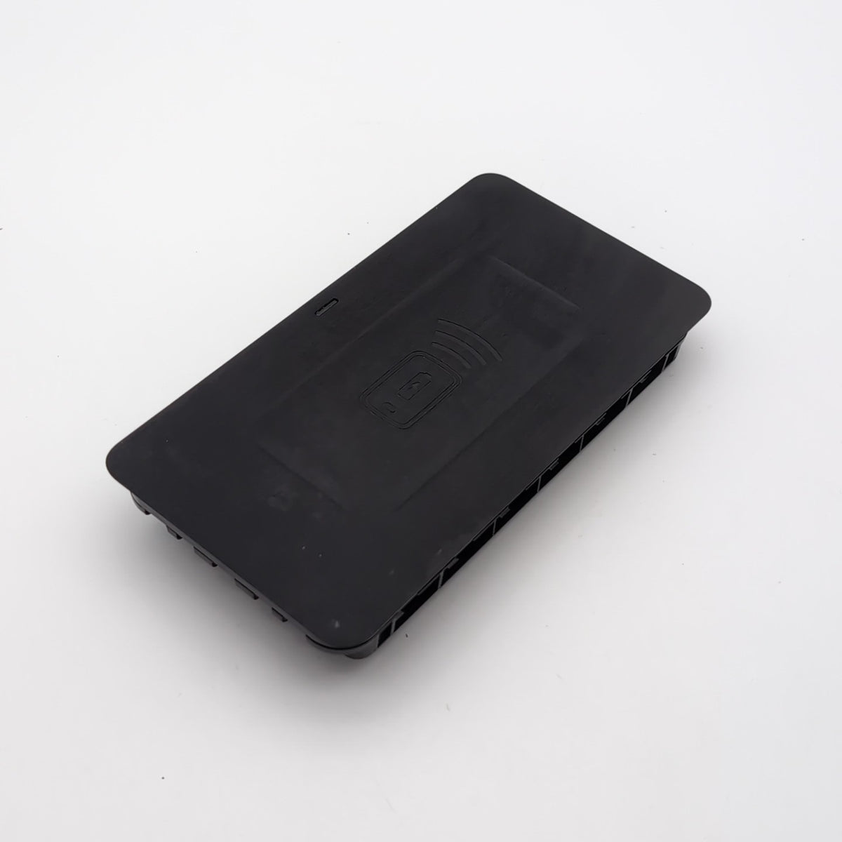 2019 - 2026 BMW G20 G26 G42 X5 X6 X7 Z4 Wireless Phone Charging Pad Tray 5B41FD5