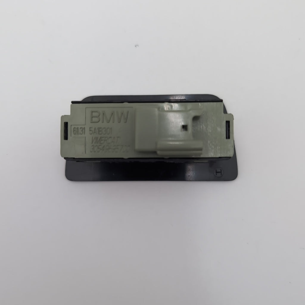 2021 - 2026 BMW 540i 530i i5 G60 M5 X1 X2 X3 Trunk Lid Tailgate Switch Button