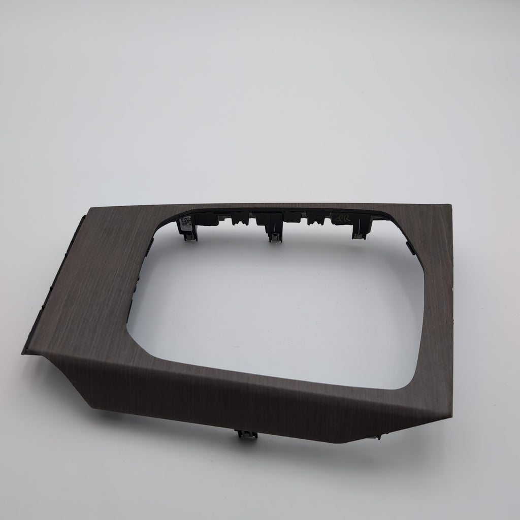 2024 - 2026 BMW 330i G20 G22 G26 Center Console Fineline Open Pore Wood Trim