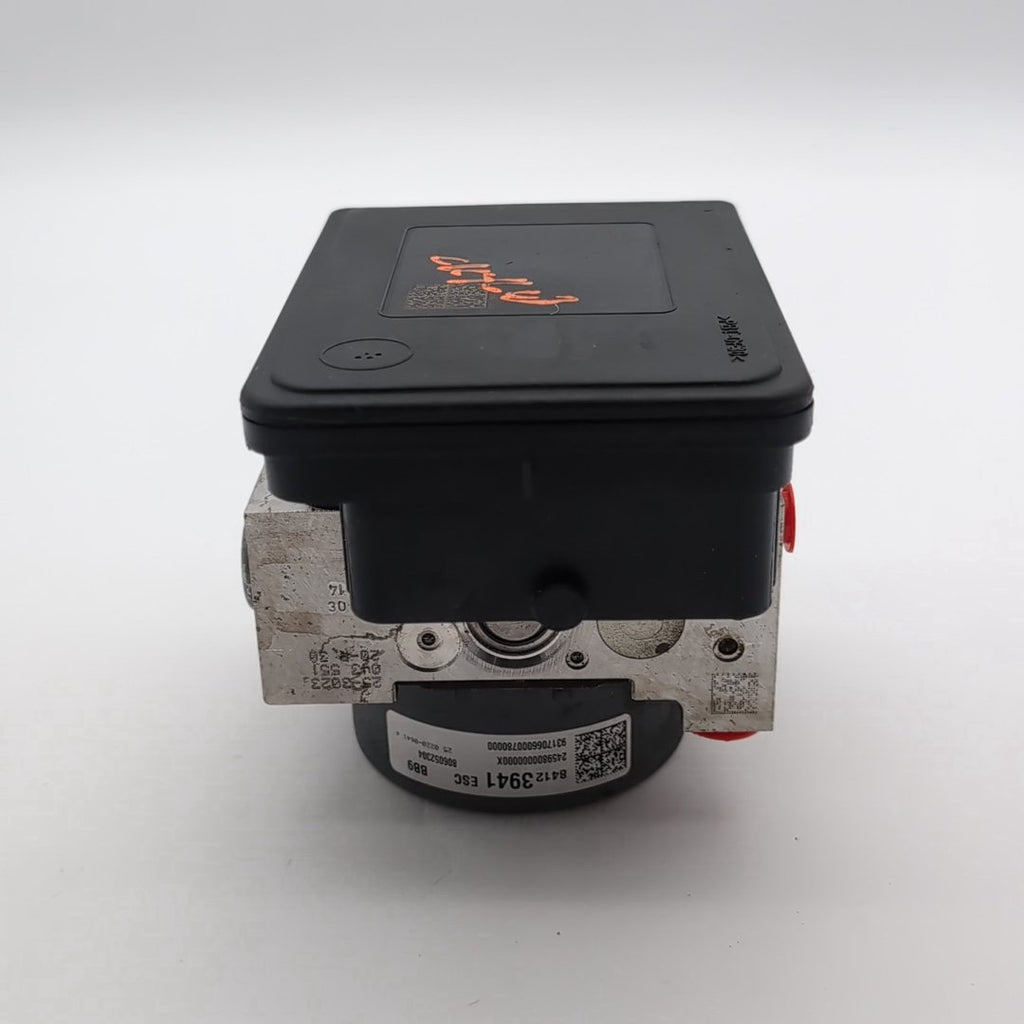 2017 Cadillac XTS 3.6L ABS Anti Lock Brake Pump 84123941