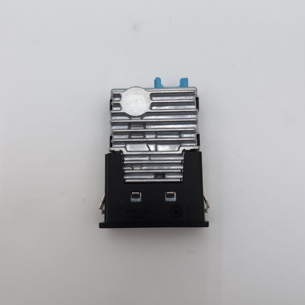 2023 - 2026 BMW 228i F74 X1 X2 MINI Dual USB Port Charger Socket 5A84181