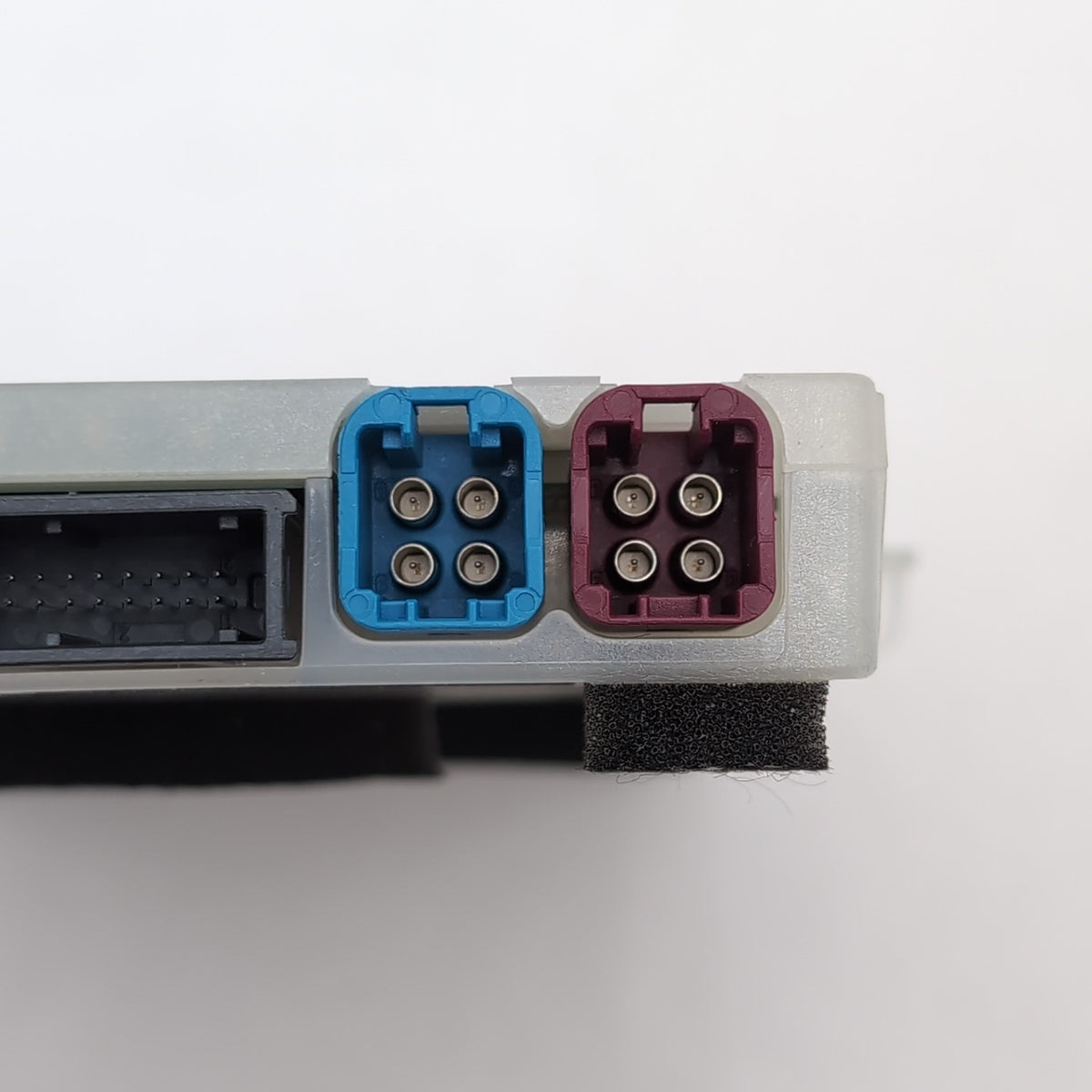 2025 BMW 330i G20 X1 U11 X3 G45 Antenna Telematics Control Module 5B5C761
