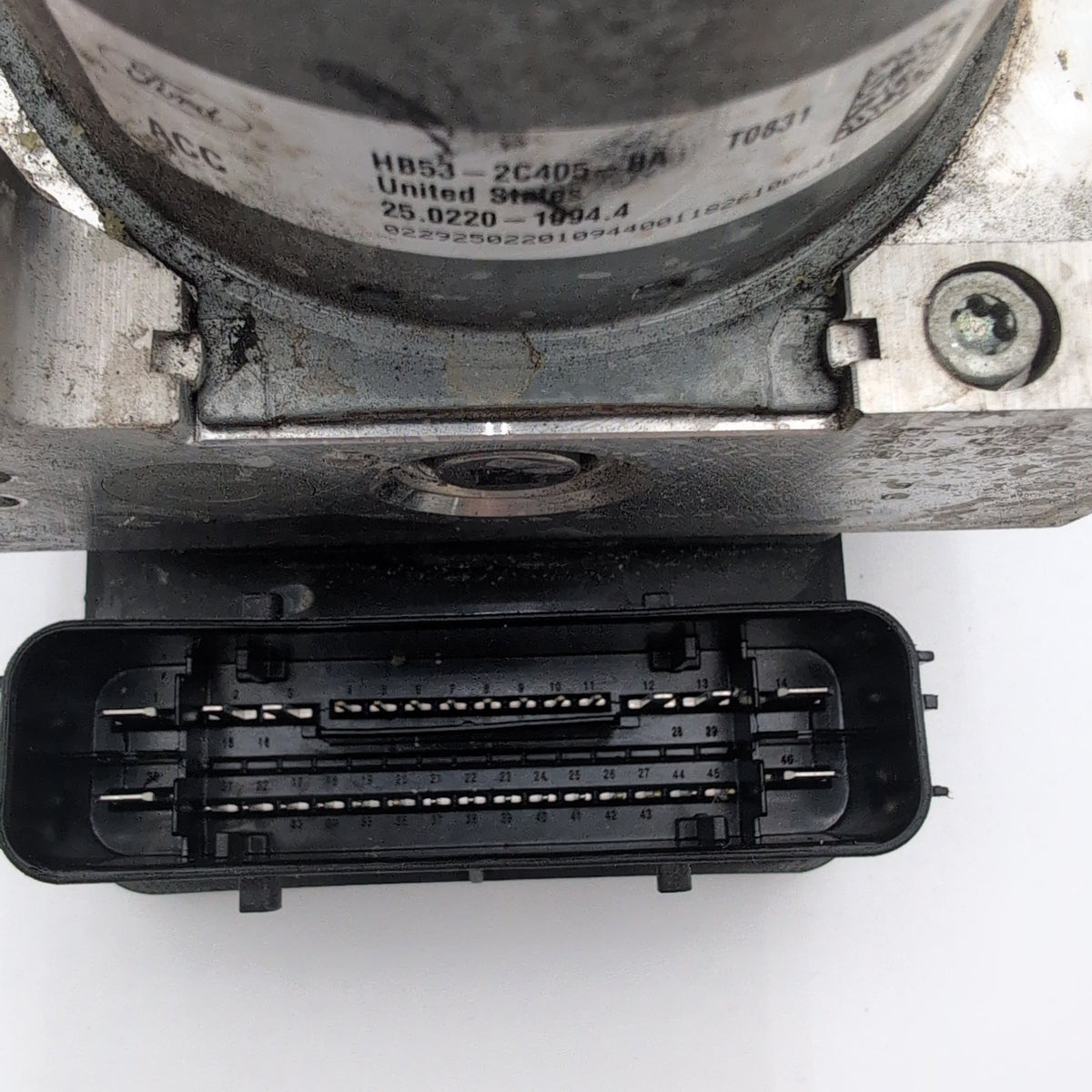 2016 - 2019 Ford Explorer ABS Anti Lock Brake Pump Control Unit HB53-2C405-BA