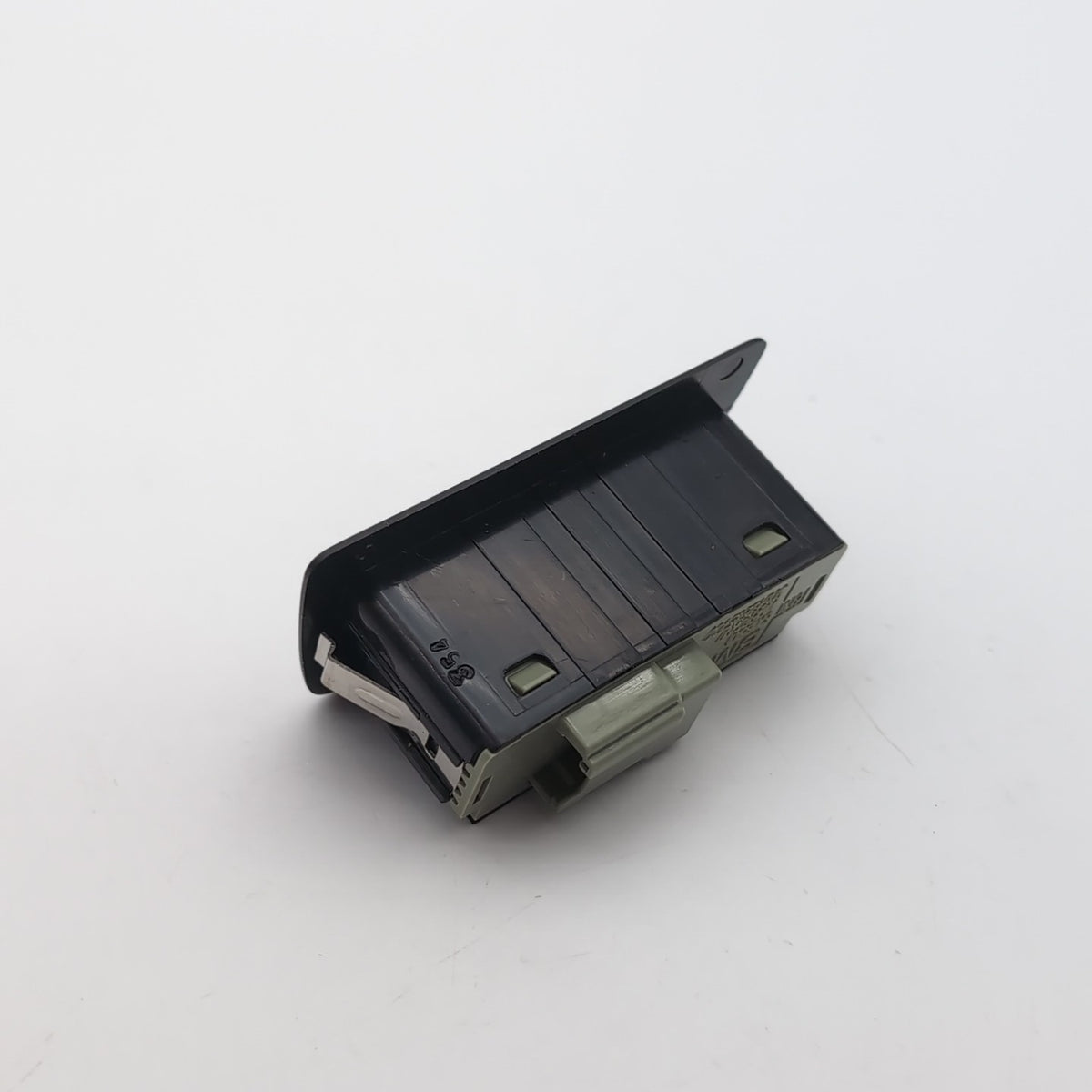 2021 - 2026 BMW 540i 530i i5 G60 M5 X1 X2 X3 Trunk Lid Tailgate Switch Button
