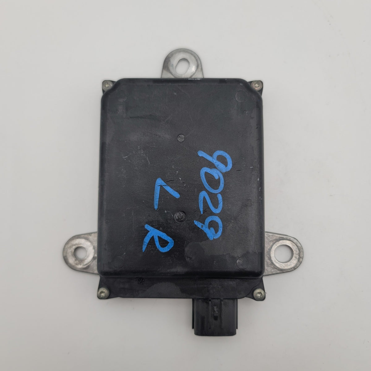 2015 2016 2017 Lexus IS250 IS350 Rear Blind Spot Radar Sensor OEM 88162-0W340