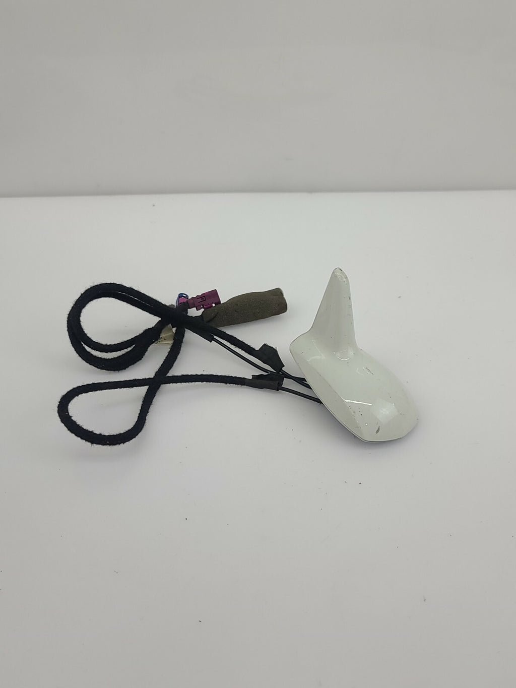 2005- 2009 Mercedes W211 E350 E320 Roof Shark Fin Gps Antenna 2118205875 White