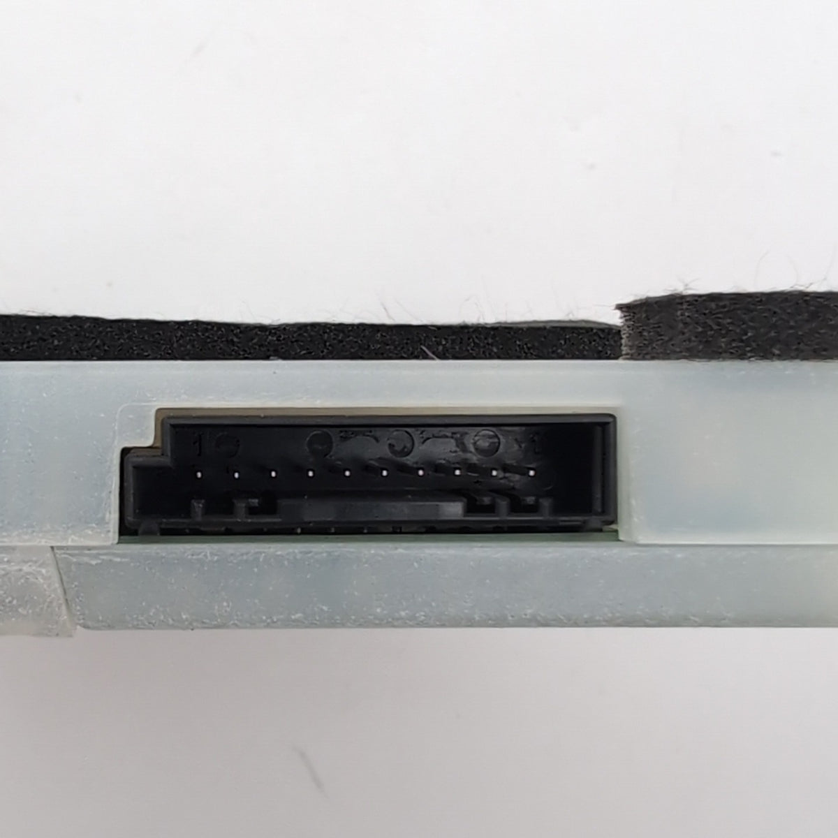 2025 BMW 330i G20 X1 U11 X3 G45 Antenna Telematics Control Module 5B5C761