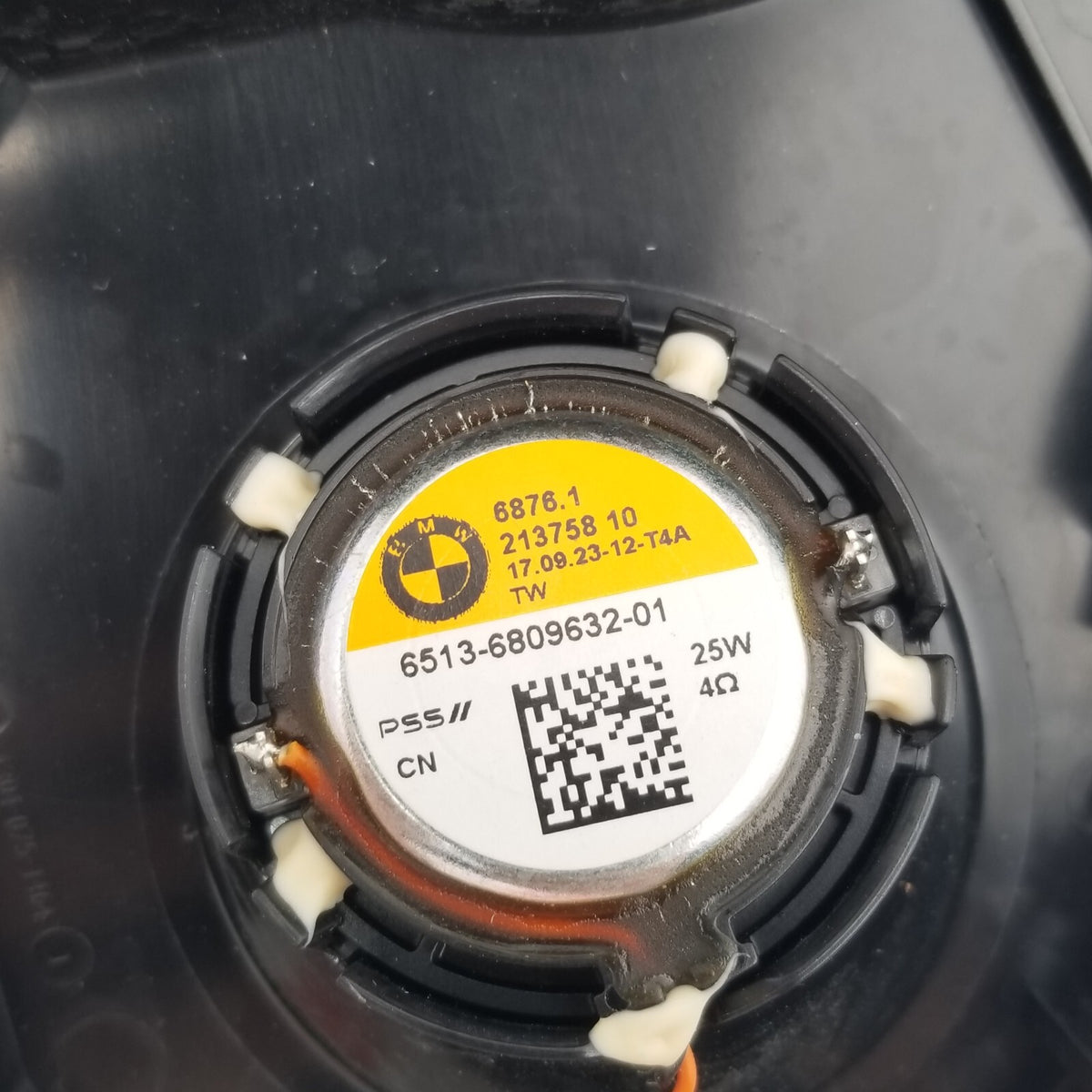 2019 - 2026 BMW X5 Rear Right D Pillar Harman Kardon Speaker Tweeter 2622520