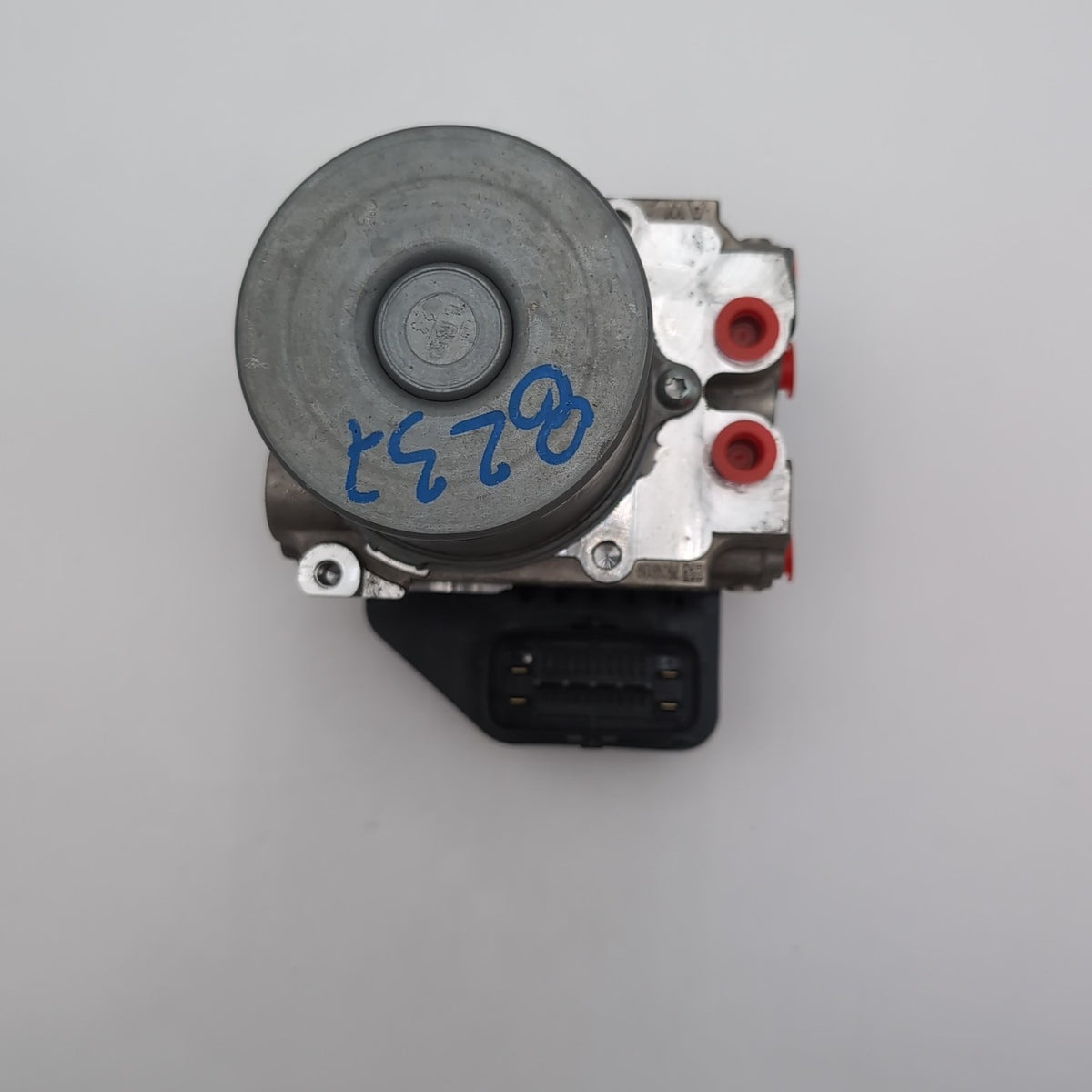 2015 Lexus RC350 ABS Anti Lock Brake Pump Control Unit OEM 44540-24020