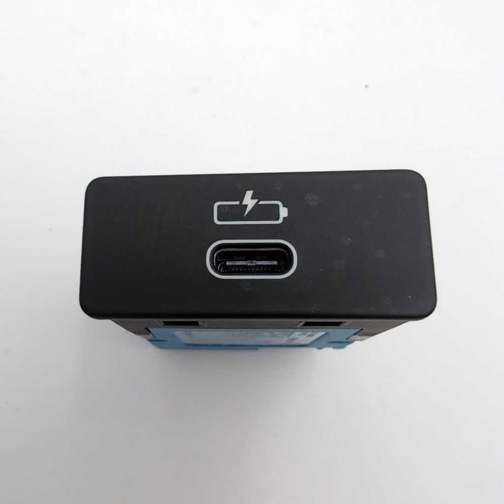 2019 - 2024 BMW 3 4 5 X3 X4 X5 X6 X7 Single Socket USB Port Charing Socket