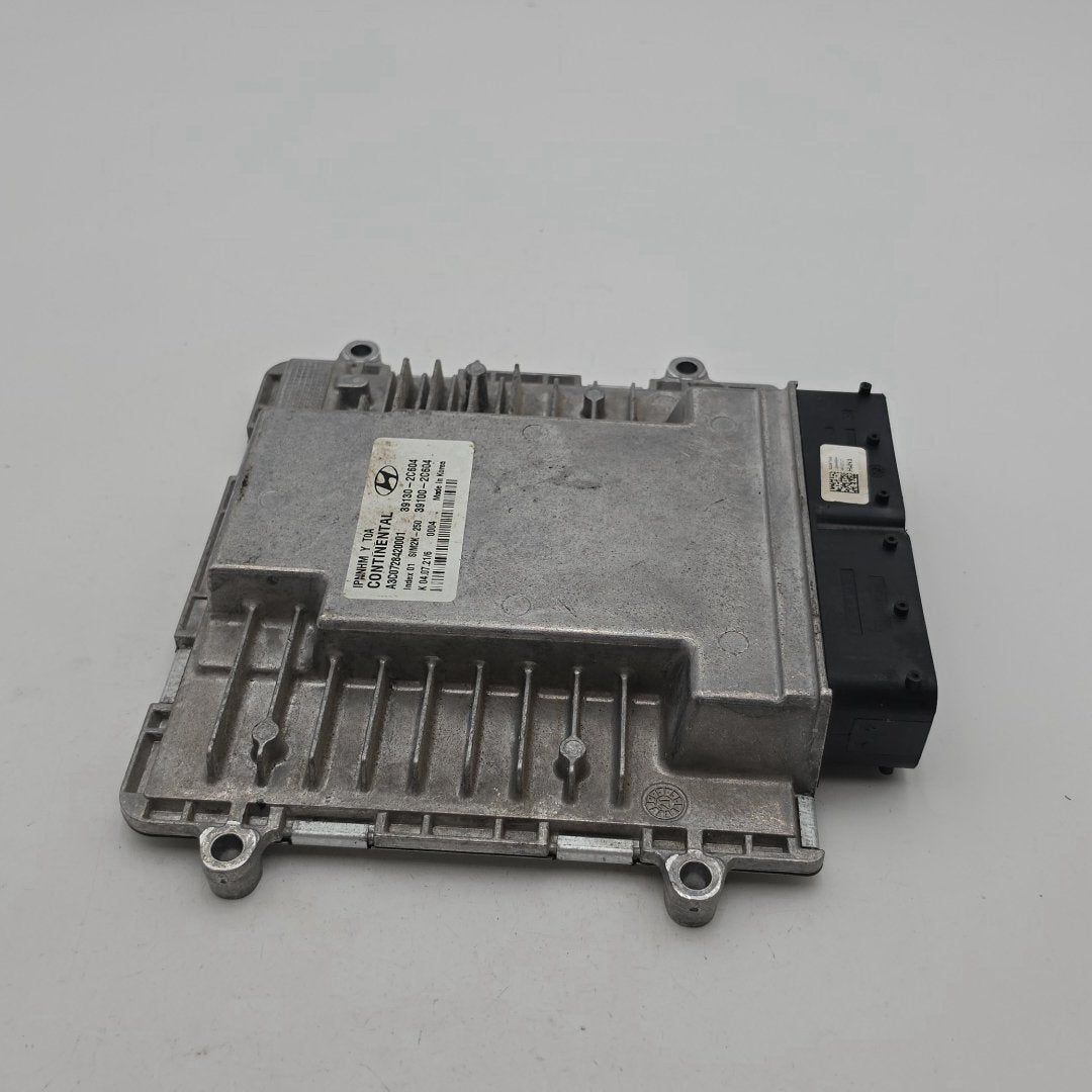 2022 2023 Hyundai Genesis G70 2.0 Engine Computer Control Module ECU 39130-2C604