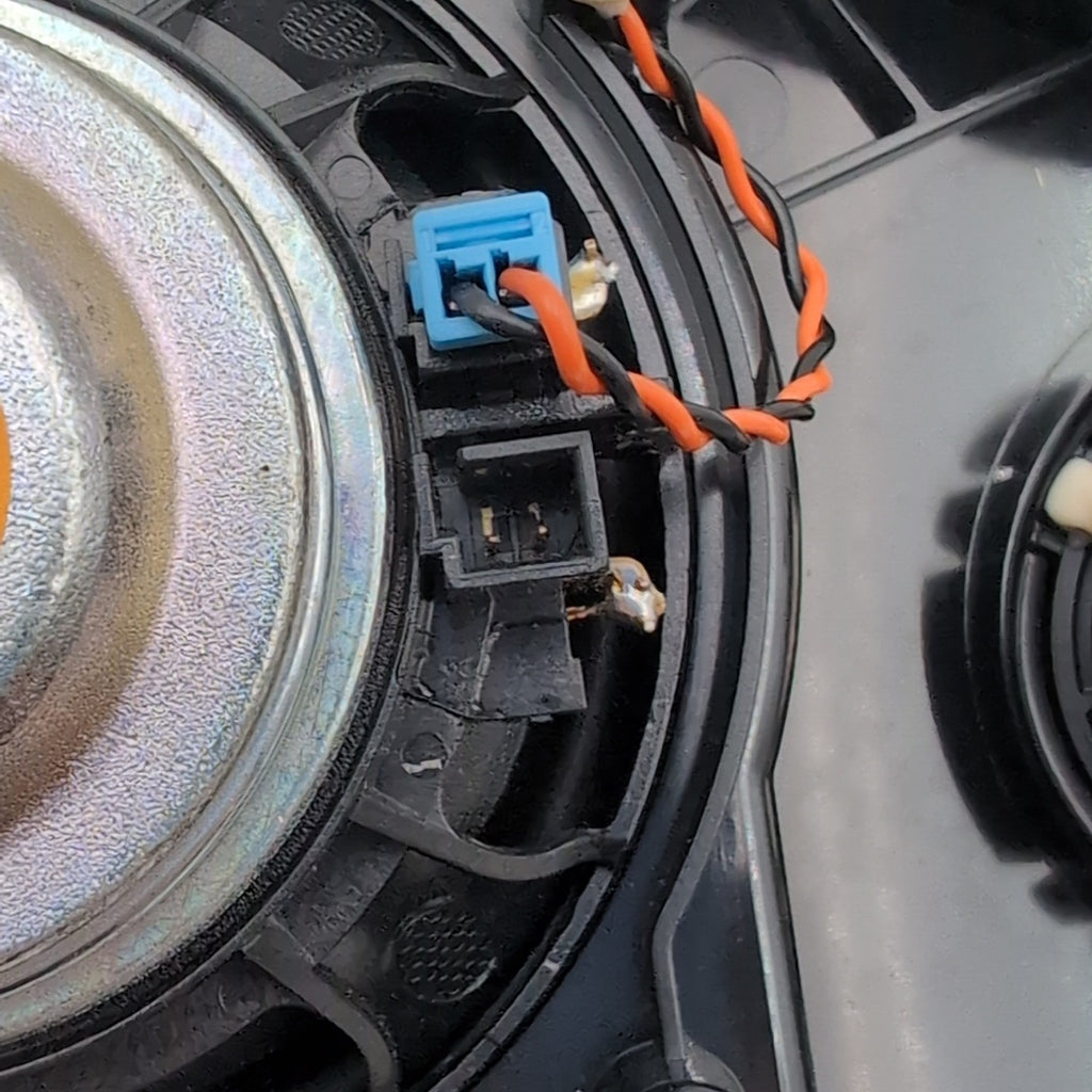 2019 - 2026 BMW X5 Rear Right D Pillar Harman Kardon Speaker Tweeter 2622520