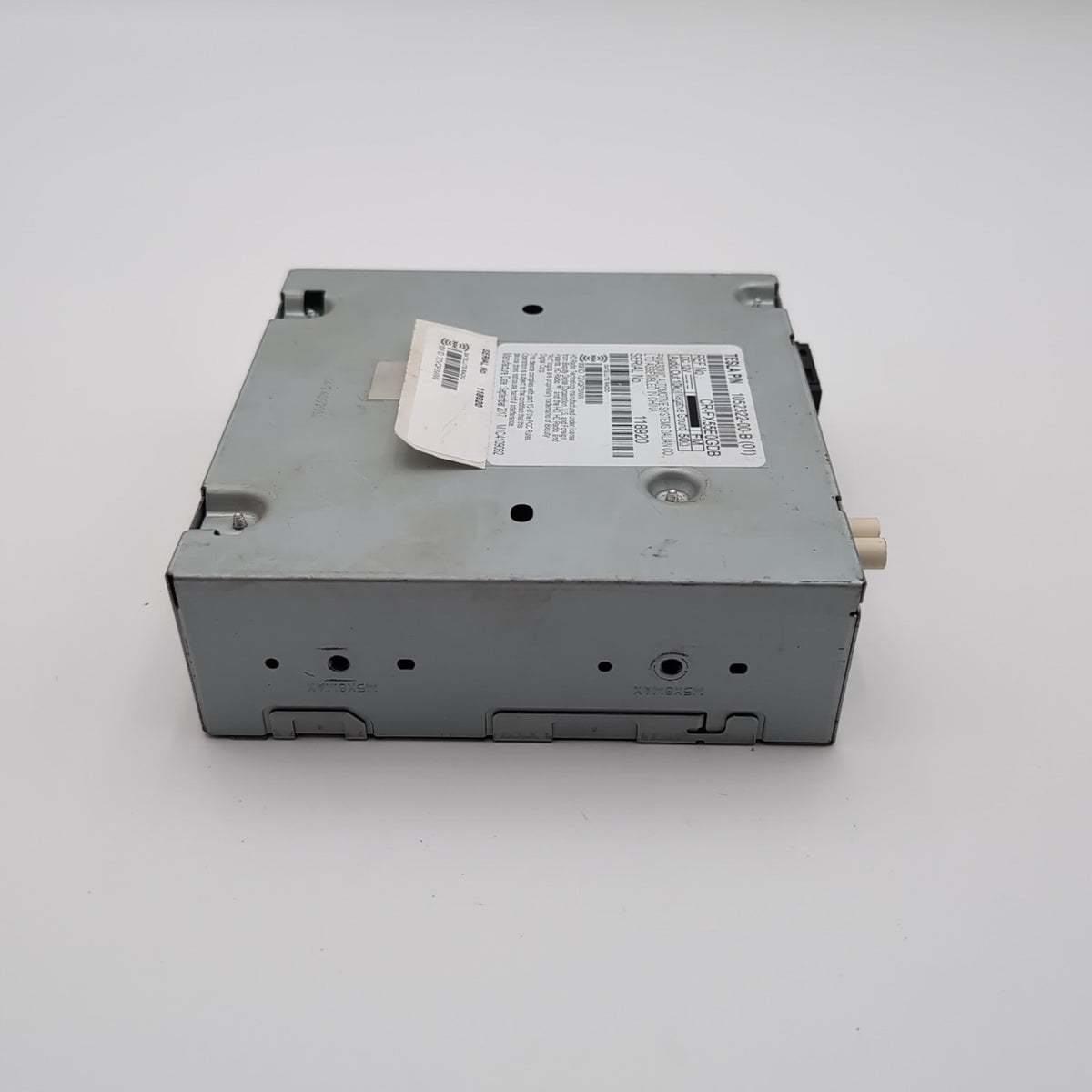 2016- 2020 Tesla Model X Audio Equipment Radio Stereo Module OEM 1052322-00-B