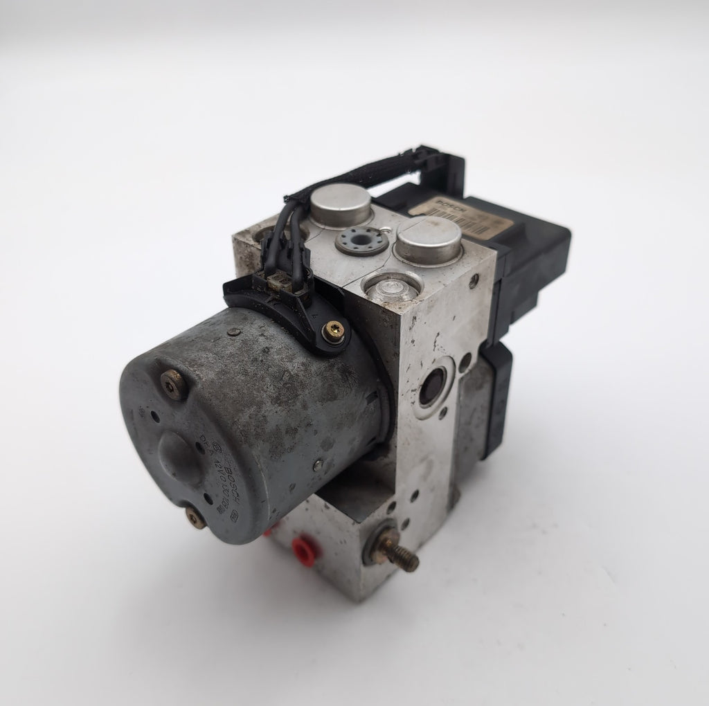 2005 Lincoln Town Car 4.6L ABS Anti Lock Brake Pump 5W13-2C353-AD