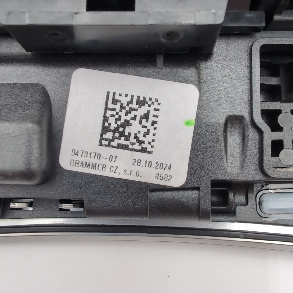 2023 - 2025 BMW X1 U11 Center Console Gear Lever Shifter Panel 9473170 5A8CC87