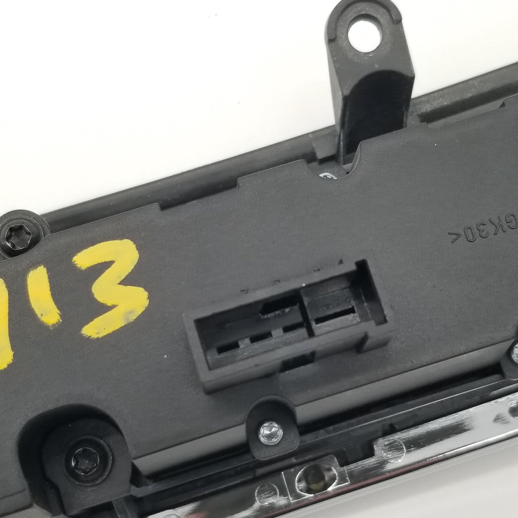 2005 2006 2007 Mercedes W203 C230 C320 Dash Door Lock ESP Control Switch