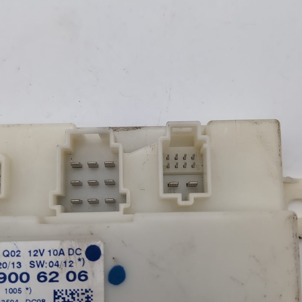 2010- 2015 Mercedes C63 C250 Keyless Go Entry Control Module A1729006206
