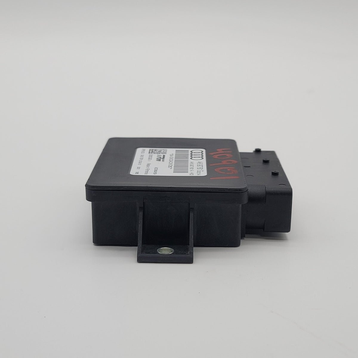 2011- 2017 Audi A8L A8 A6 A7 Electronic Parking Brake Control 4H0907801F