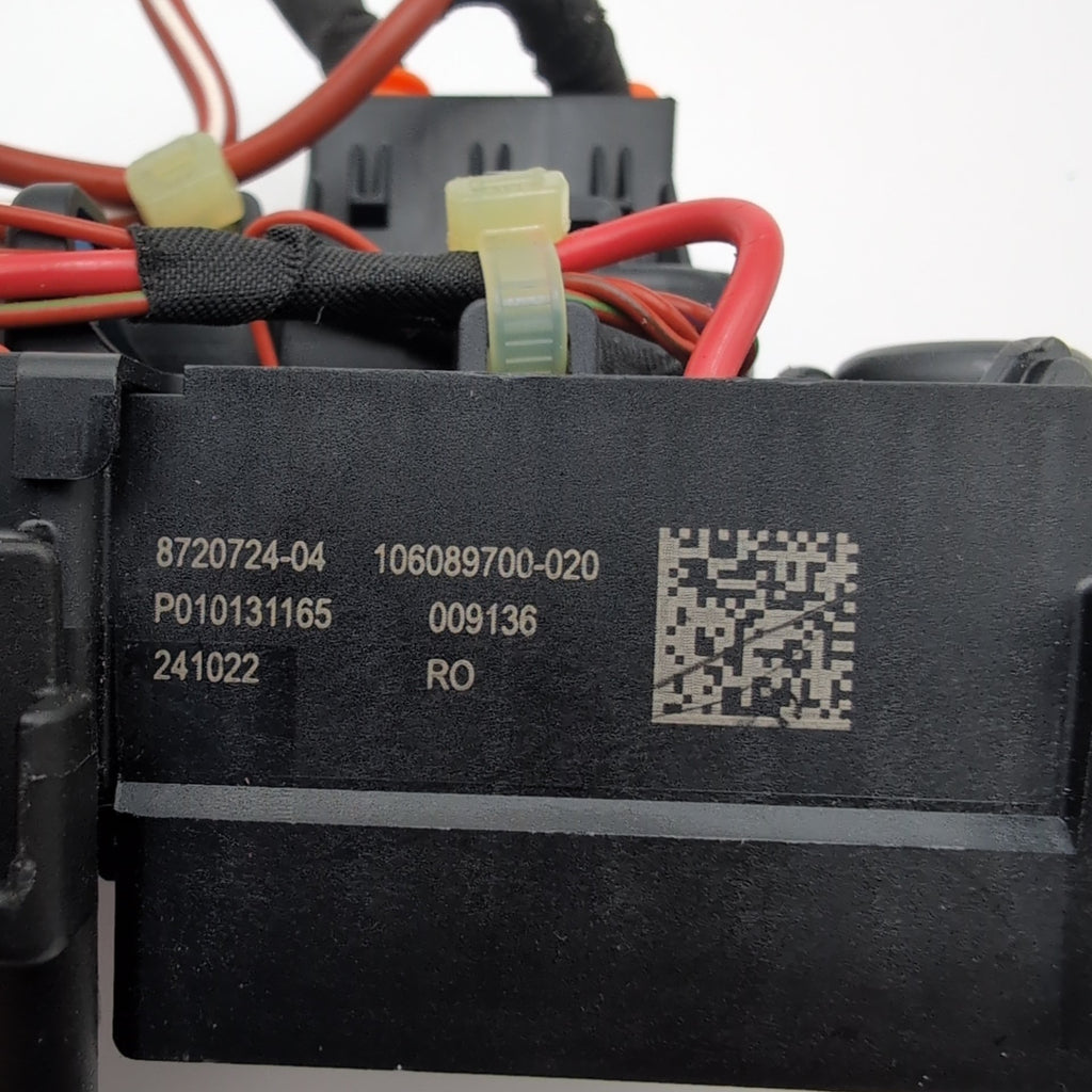 2022 - 2025 BMW X1 X2 iX B+ Positive Power Distribution Fuse Relay Box 8720724