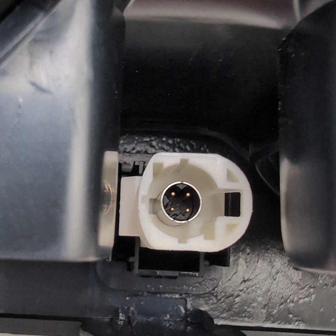 2019 - 2026 BMW X5 X6 Front Center Console Cup Holder 9399872