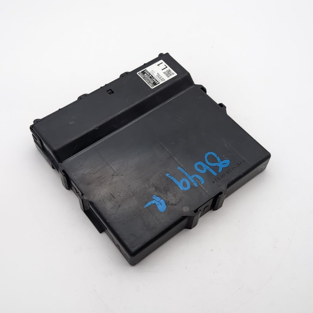 2017 Toyota Prius Hybrid Vehicle Control Module OEM 89981-47455