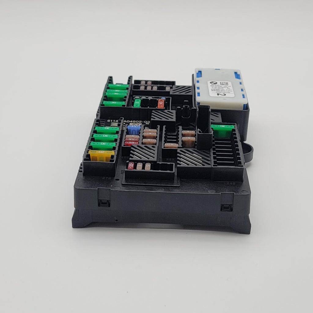 2018- 2023 BMW X4 X3 G02 G01 FUSE BOX REAR CONTROL SWITCH 5A04502 8795478 OEM