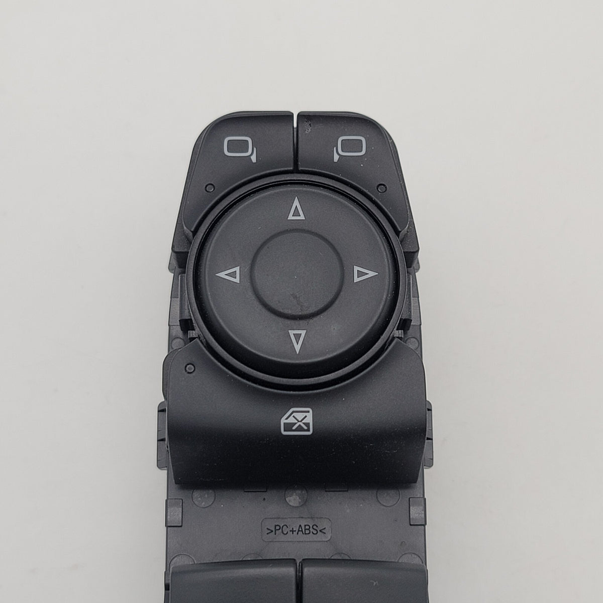 2019- 2024 CHEVROLET TRAVERSE FRONT LEFT SIDE DOOR WINDOW SWITCH OEM 84513464