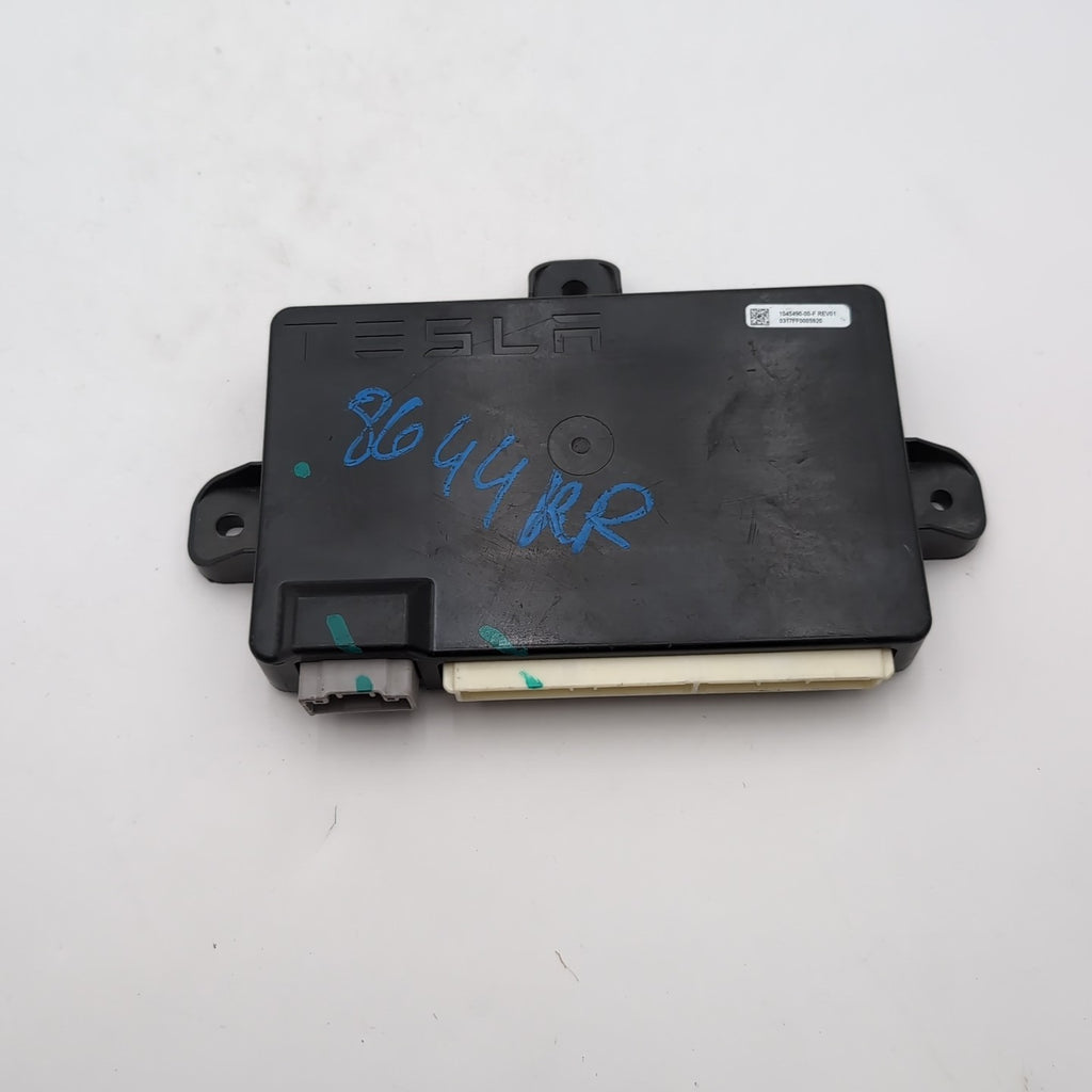 2016- 2020 Tesla Model X Rear Door Control Module OEM 1045490-00-F
